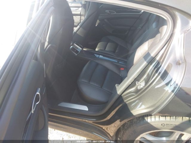 2011 PORSCHE PANAMERA WP0AA2A72BL011897 Photo 7