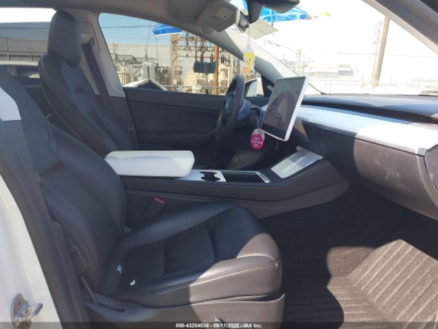 2021 TESLA MODEL Y 5YJYGDEE5MF214824 Photo 4