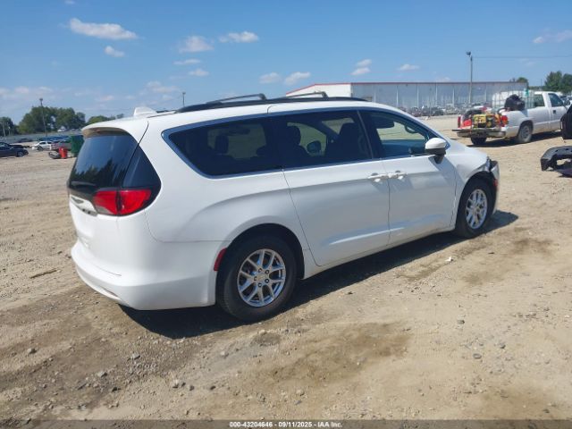 2020 CHRYSLER VOYAGER 2C4RC1DG5LR157836 Photo 3