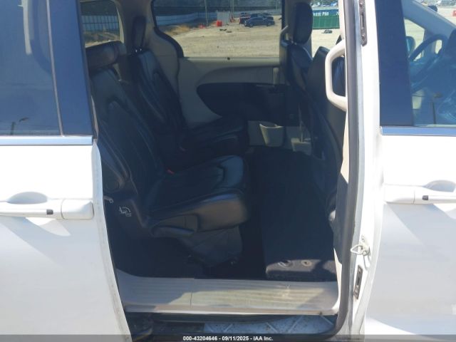 2020 CHRYSLER VOYAGER 2C4RC1DG5LR157836 Photo 7