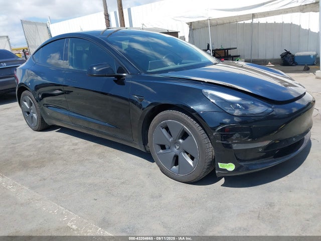 2022 TESLA MODEL 3 5YJ3E1EB9NF176827 Photo 0