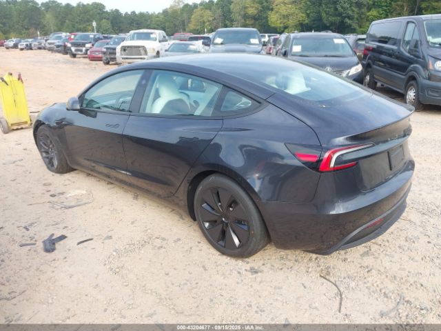 2025 TESLA MODEL 3 5YJ3E1EA4SF062561 Photo 2