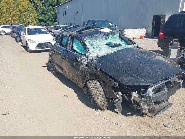 2017 AUDI A3 WAUJ8GFF6H1050146 Photo 5