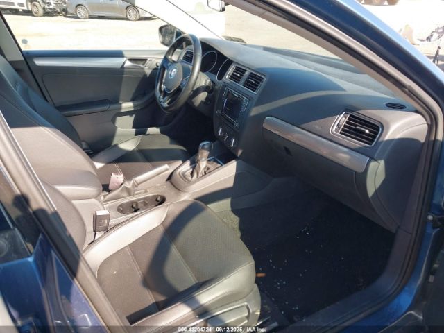 2017 VOLKSWAGEN JETTA 3VWDB7AJ0HM274784 Photo 4