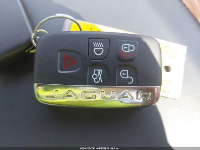 2014 JAGUAR XJ SAJWJ2GD0E8V73129 Photo 10