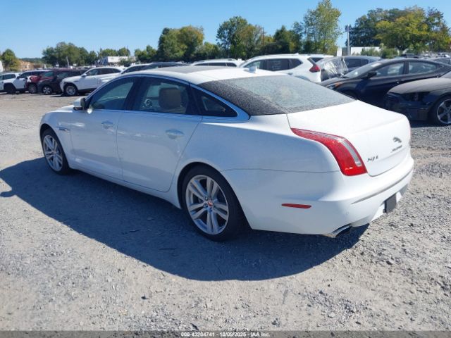 2014 JAGUAR XJ SAJWJ2GD0E8V73129 Photo 2