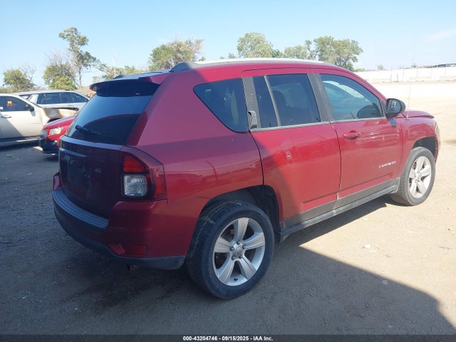 Jeep 2015 2015 1C4NJDBB5FD424042 Image 4