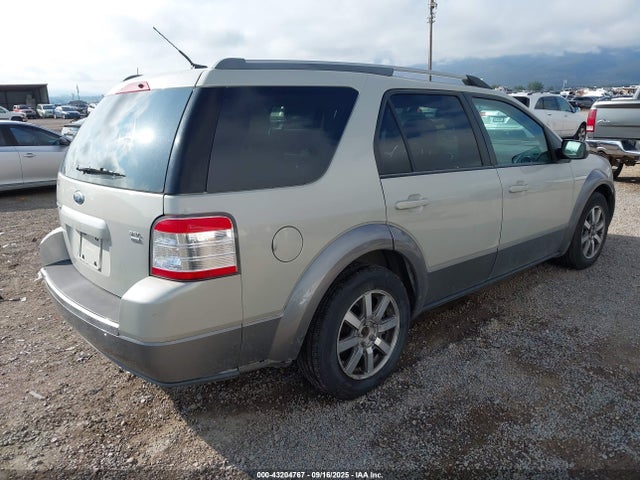 2008 FORD TAURUS X 1FMDK05W58GA20168 Photo 3