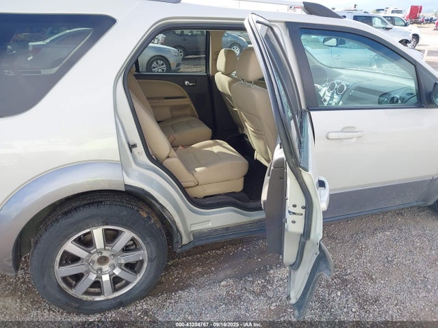 2008 FORD TAURUS X 1FMDK05W58GA20168 Photo 7