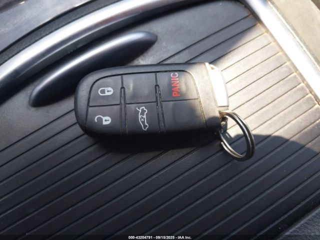 2019 CHRYSLER 300 2C3CCAAG4KH613666 Photo 10