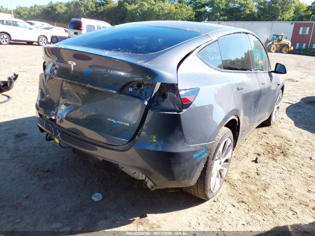 2023 TESLA MODEL Y 7SAYGDEE0PF639018 Photo 3