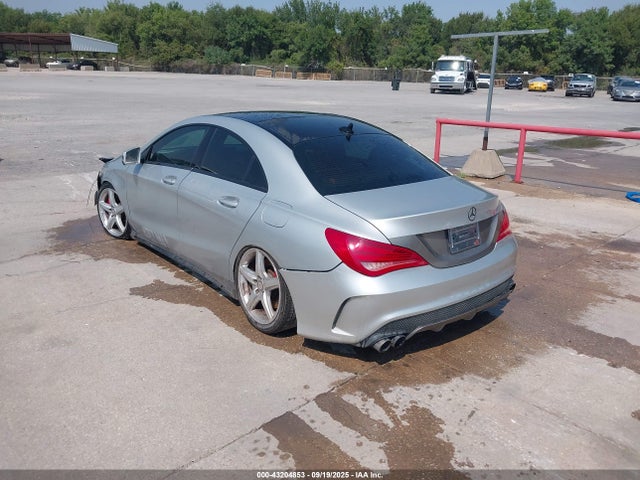 Mercedes-Benz CLA-Class 2014 WDDSJ4EB2EN062698 Image 3