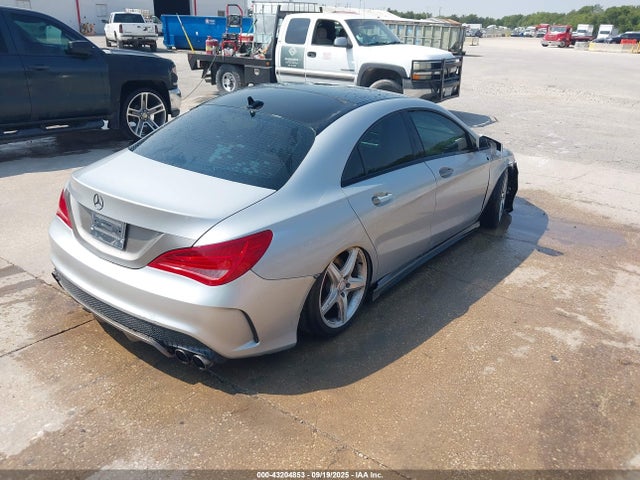 Mercedes-Benz CLA-Class 2014 WDDSJ4EB2EN062698 Image 4