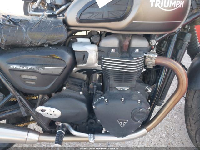 2022 TRIUMPH MOTORCYCLE STREET TWIN SMTD31G71NTAF2745 Photo 7