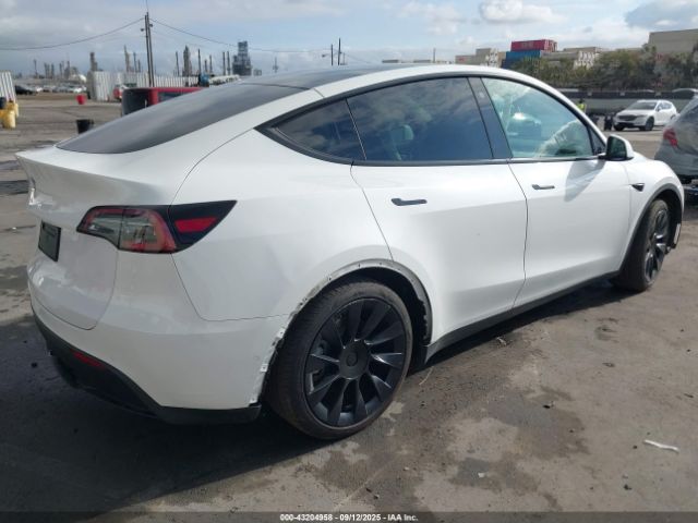 2021 TESLA MODEL Y 5YJYGDEE1MF151849 Photo 3