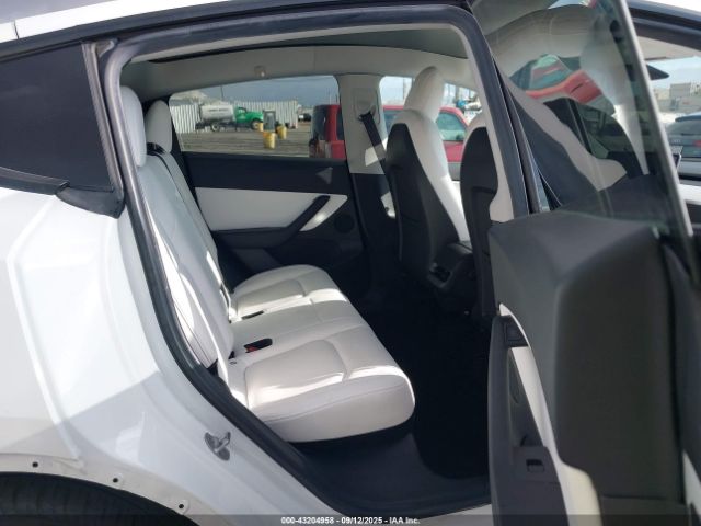 2021 TESLA MODEL Y 5YJYGDEE1MF151849 Photo 7
