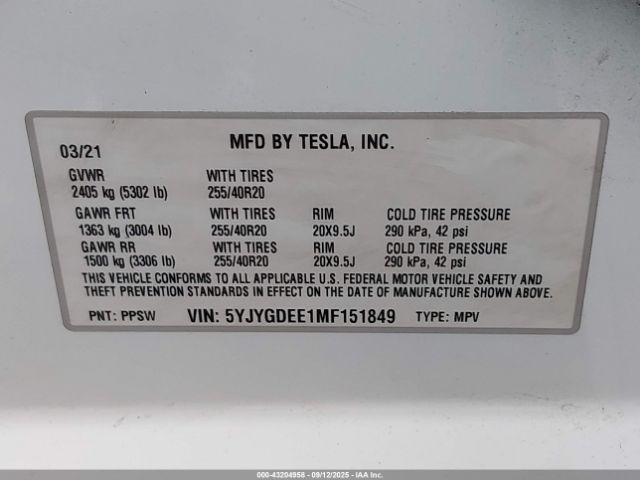 2021 TESLA MODEL Y 5YJYGDEE1MF151849 Photo 8
