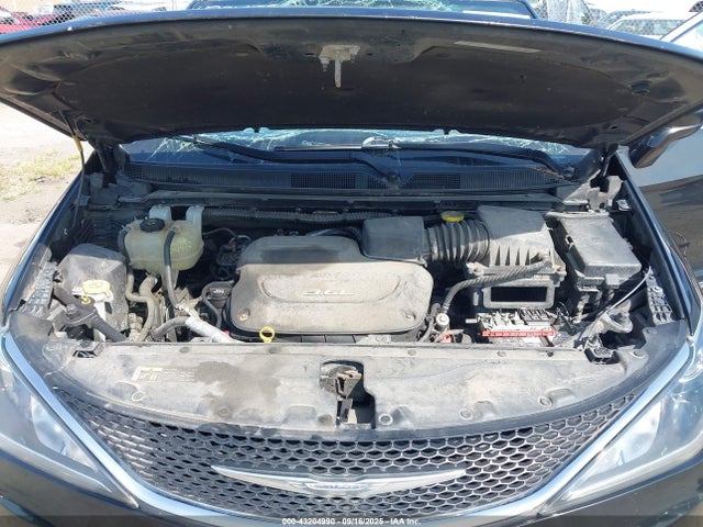 Aukcja sprzedaży 2017 Chrysler Pacifica Touring-l, vin: 2C4RC1BG4HR795053, numer aukcji: 43204990