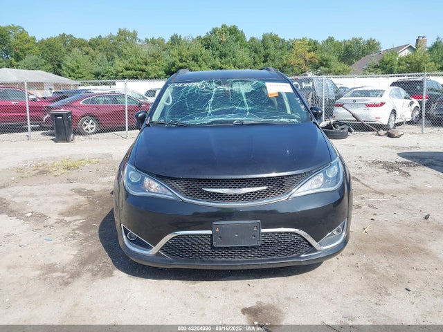 Aukcja sprzedaży 2017 Chrysler Pacifica Touring-l, vin: 2C4RC1BG4HR795053, numer aukcji: 43204990