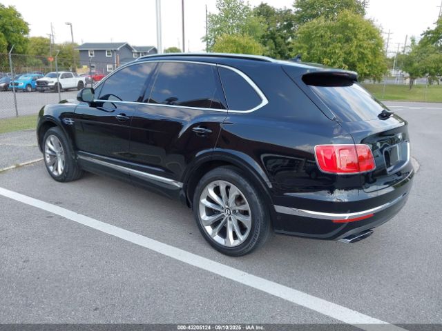 2017 BENTLEY BENTAYGA SJAAC2ZV1HC013275 Photo 2