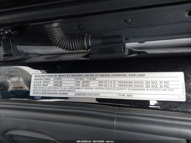 2017 BENTLEY BENTAYGA SJAAC2ZV1HC013275 Photo 8