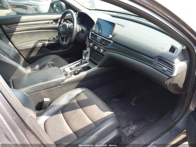 Honda l15be 2018 1HGCV1F39JA197575 Image 5
