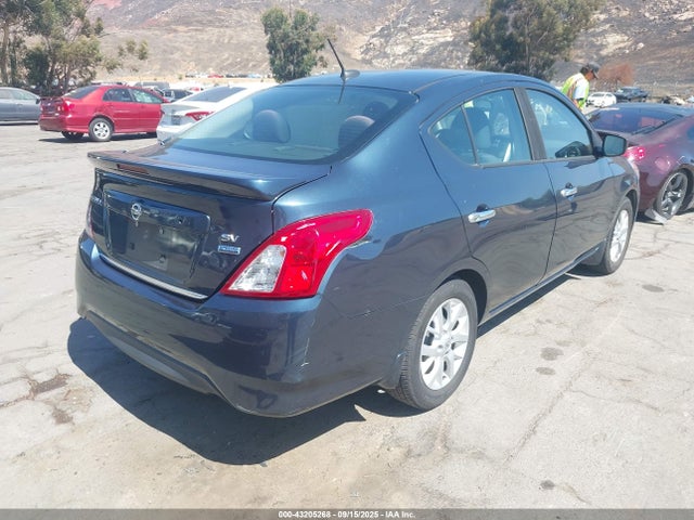 3N1CN7AP9HL860953 Nissan 2017