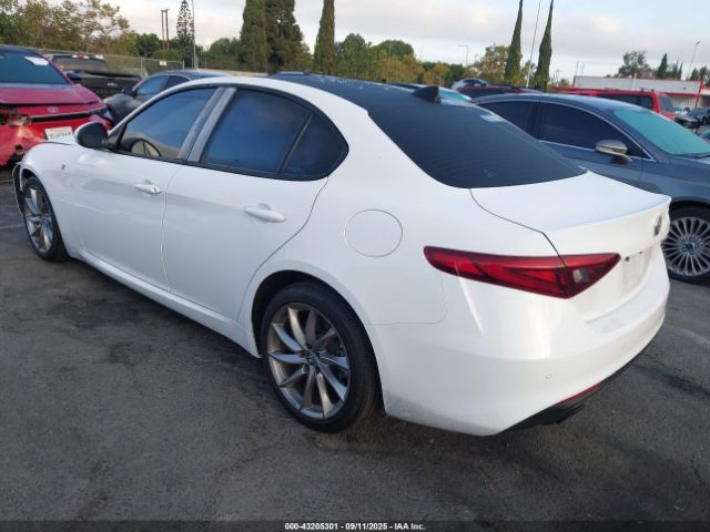 2022 ALFA ROMEO GIULIA ZARFAMBN7N7663299 Photo 2