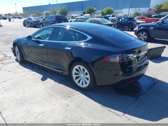 2018 TESLA MODEL S 5YJSA1E29JF246070 Photo 2