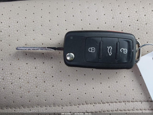 Volkswagen Passat 2015 1VWAT7A36FC007715 Image 11