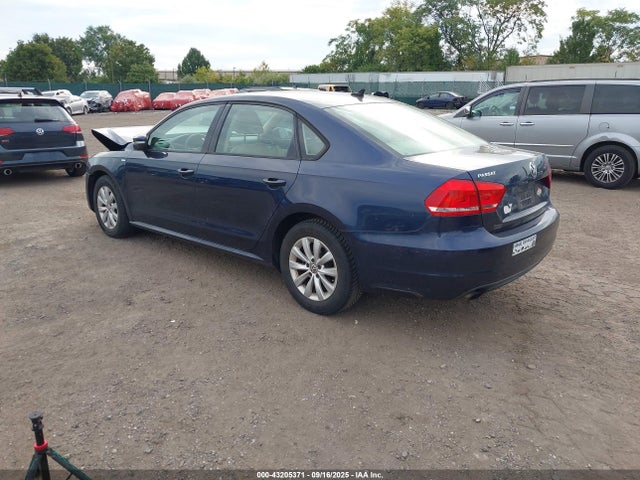 Volkswagen Passat 2015 1VWAT7A36FC007715 Image 3