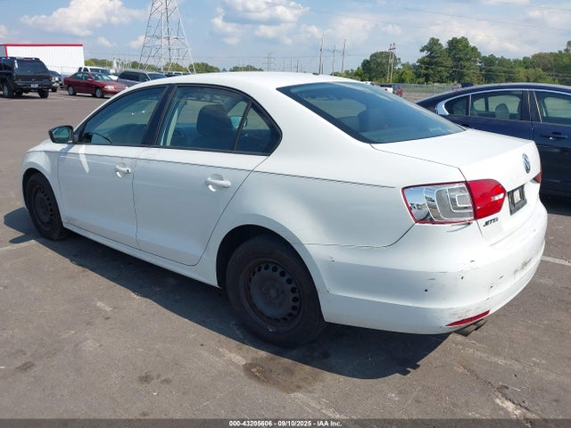 3VW2K7AJ2EM329545 Volkswagen Jetta