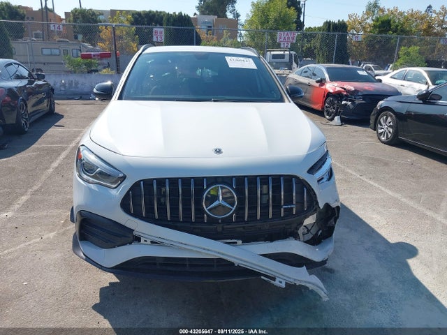Продаж на аукціоні авто 2021 Mercedes-benz Amg Gla 35 4matic, vin: W1N4N5BBXMJ252202, номер лоту: 43205647