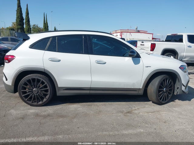 Продаж на аукціоні авто 2021 Mercedes-benz Amg Gla 35 4matic, vin: W1N4N5BBXMJ252202, номер лоту: 43205647