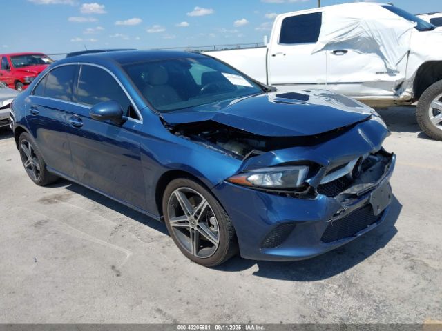 2022 MERCEDES-BENZ A 220 W1K3G4EB0NJ365120