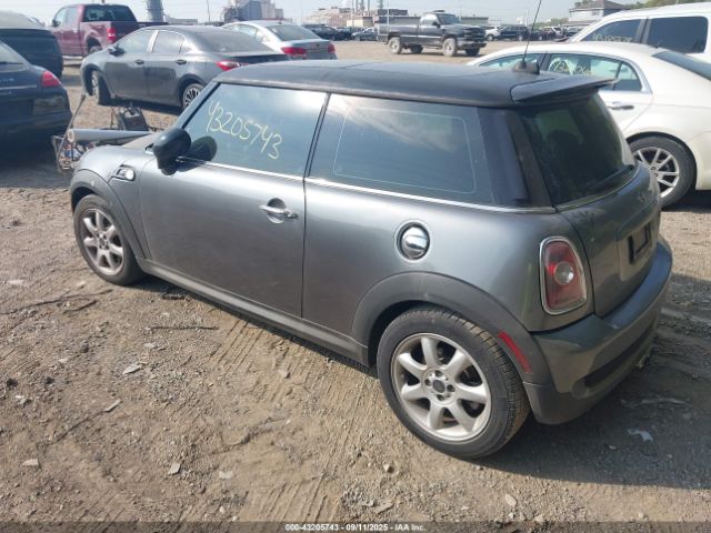 2008 MINI COOPER S WMWMF73568TV34370 Photo 2