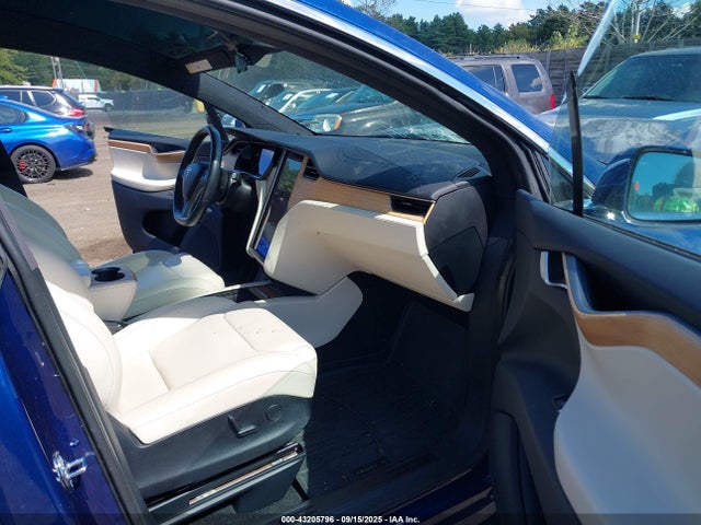 2019 TESLA MODEL X 5YJXCBE49KF192259 Photo 4