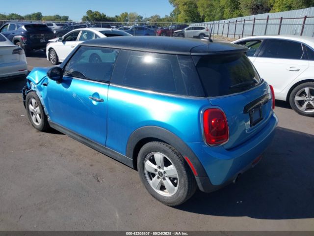 2017 MINI HARDTOP WMWXP5C33H2F61192 Photo 2