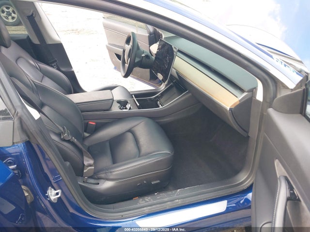 2019 TESLA MODEL 3 5YJ3E1EB4KF441262 Photo 4