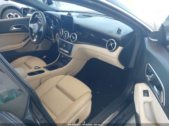 Mercedes-Benz 2018 2018 WDDSJ4GB2JN676741 Image 5