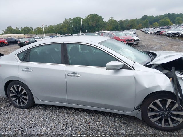 Nissan Altima 2017 1N4AL3AP0HC203978 Image 13