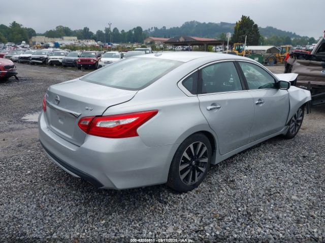 2017 NISSAN ALTIMA 1N4AL3AP0HC203978 Photo 3