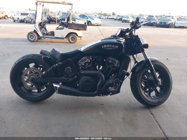 INDIAN MOTORCYCLE CO. 2018 2018 56KMTA005J3131949 Image 13