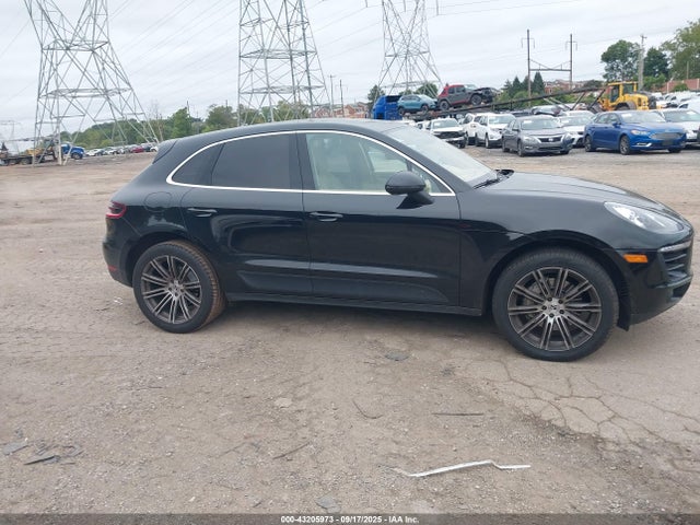 Porsche Macan 2015 WP1AB2A51FLB74136 Image 14