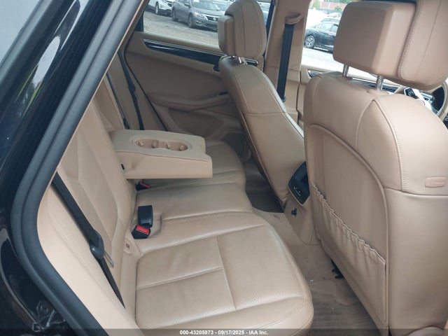 Porsche Macan 2015 WP1AB2A51FLB74136 Image 8