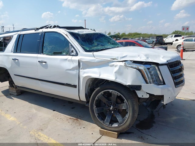 2016 CADILLAC ESCALADE ESV 1GYS4JKJ5GR460960 Photo 5
