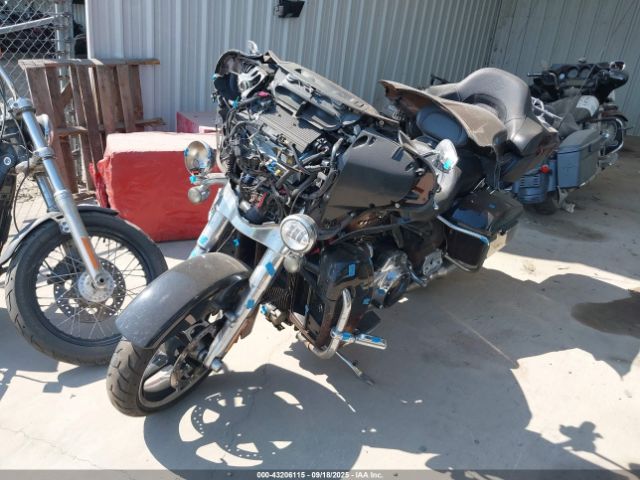 2019 HARLEY-DAVIDSON FLHTKSE 1HD1TEH19KB958887 Photo 1