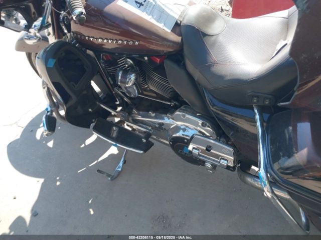 2019 HARLEY-DAVIDSON FLHTKSE 1HD1TEH19KB958887 Photo 8