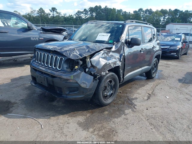Jeep Renegade 2018 ZACCJBAB3JPJ44589 Image 2