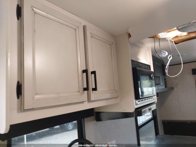 1UJBJ0BL7N17Z1142 Jayco 2022